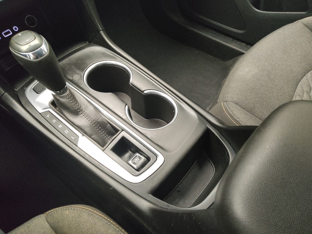 2019 Chevrolet Equinox in Taylor, MI 48180 - 18082225 26