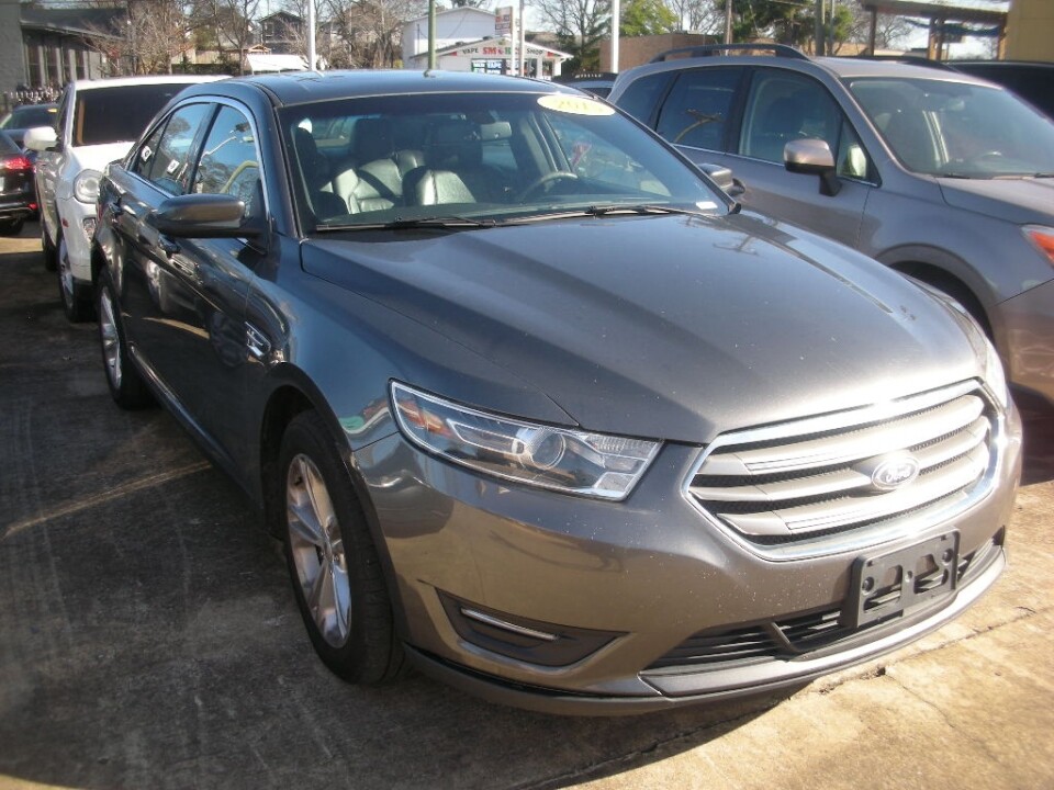 2015 Ford Taurus in Nashville, TN 37209 - 18082244