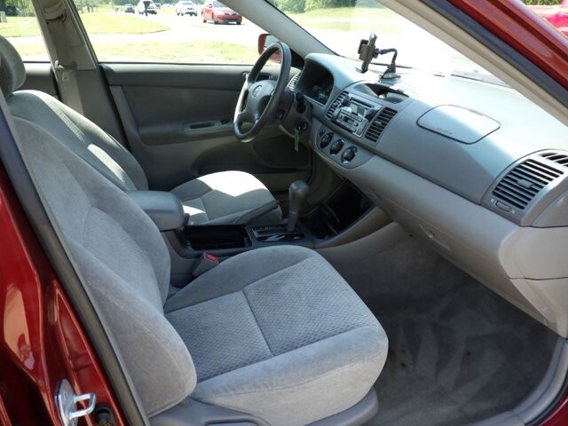 2003 Toyota Camry in Flowery Branch, GA 30542 - 18082252 7