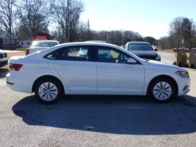 2019 Volkswagen Jetta in Flowery Branch, GA 30542 - 18082253 4