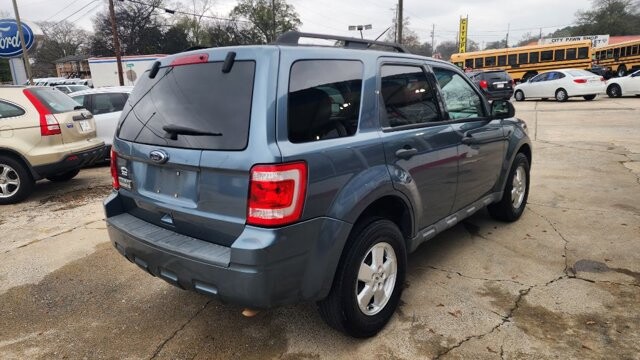 2010 Ford Escape in Cartersville, GA 30120 - 18082259 3