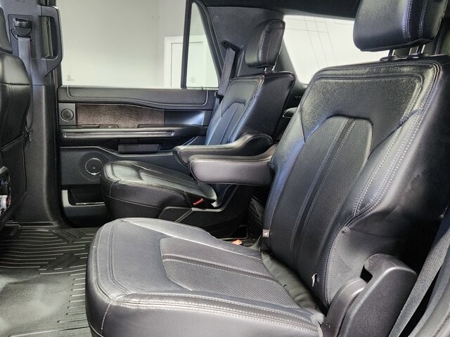 2020 Ford Expedition in Cinnaminson, NJ 08077 - 18082263 13