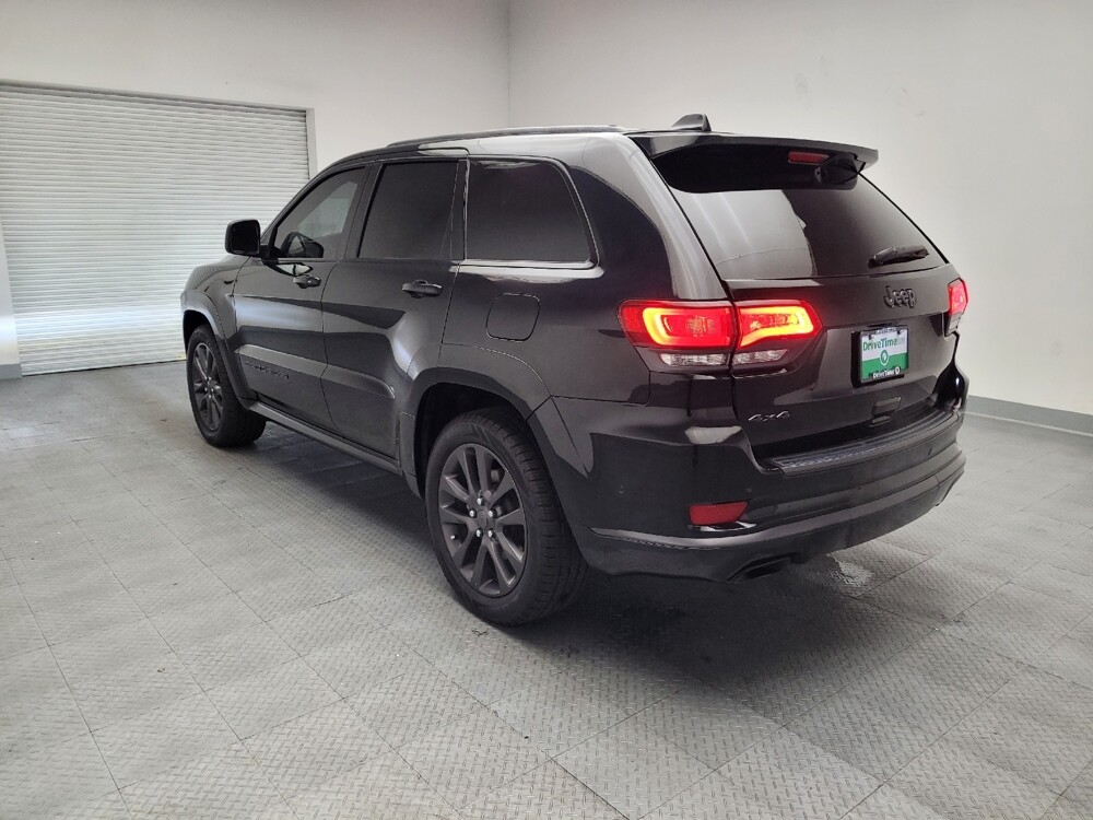 2019 Jeep Grand Cherokee in Riverside, CA 92504 - 18082269 5