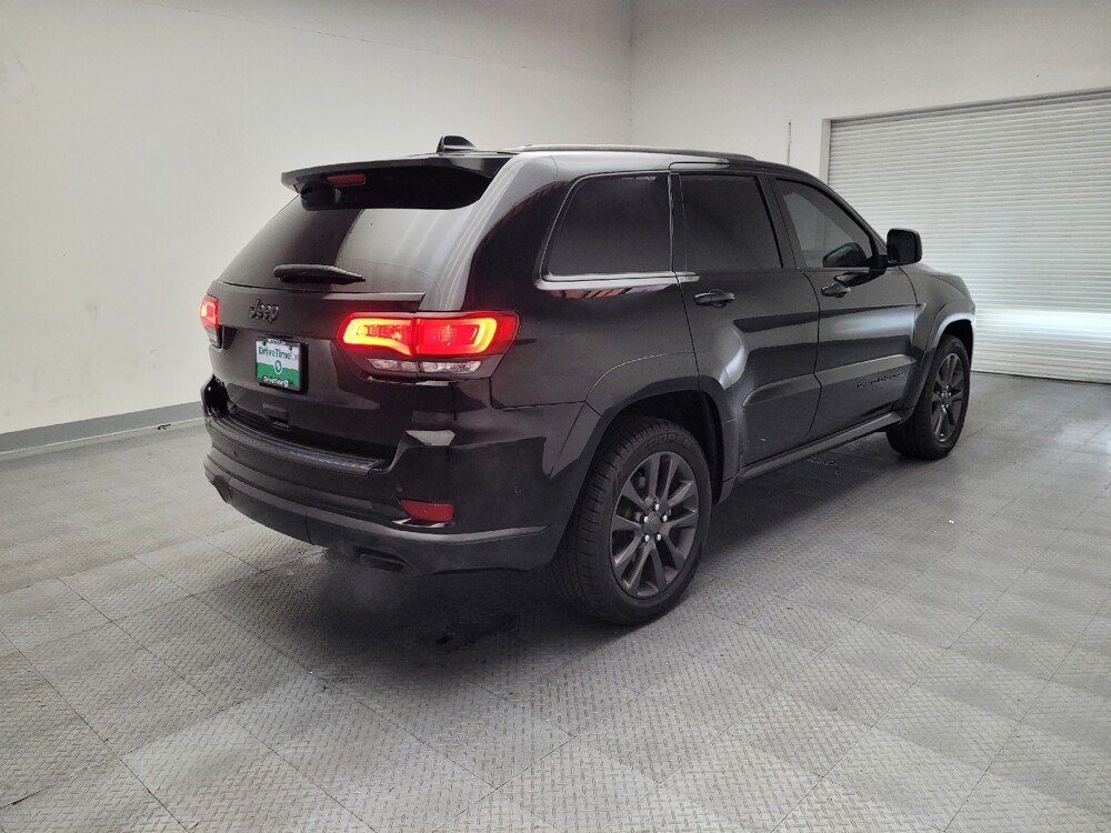 2019 Jeep Grand Cherokee in Riverside, CA 92504 - 18082269 9