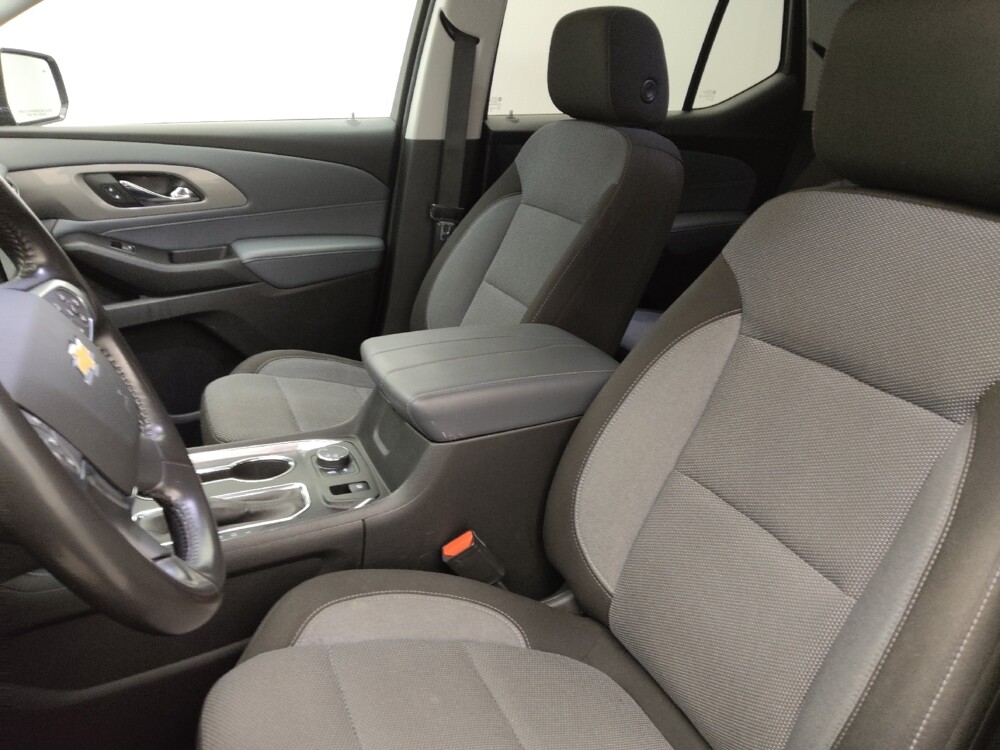 2020 Chevrolet Traverse in Denver, CO 80012 - 18082272 17