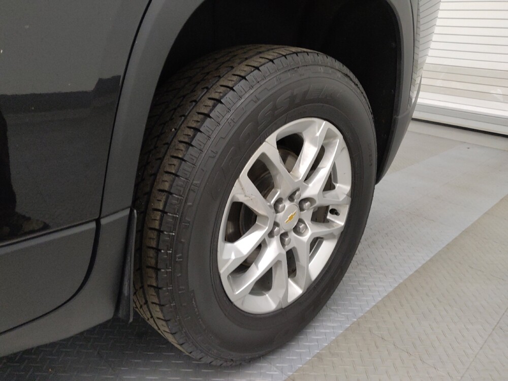 2020 Chevrolet Traverse in Denver, CO 80012 - 18082272 31