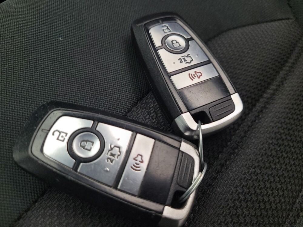 2017 Ford Fusion in Albuquerque, NM 87123 - 18082300 32