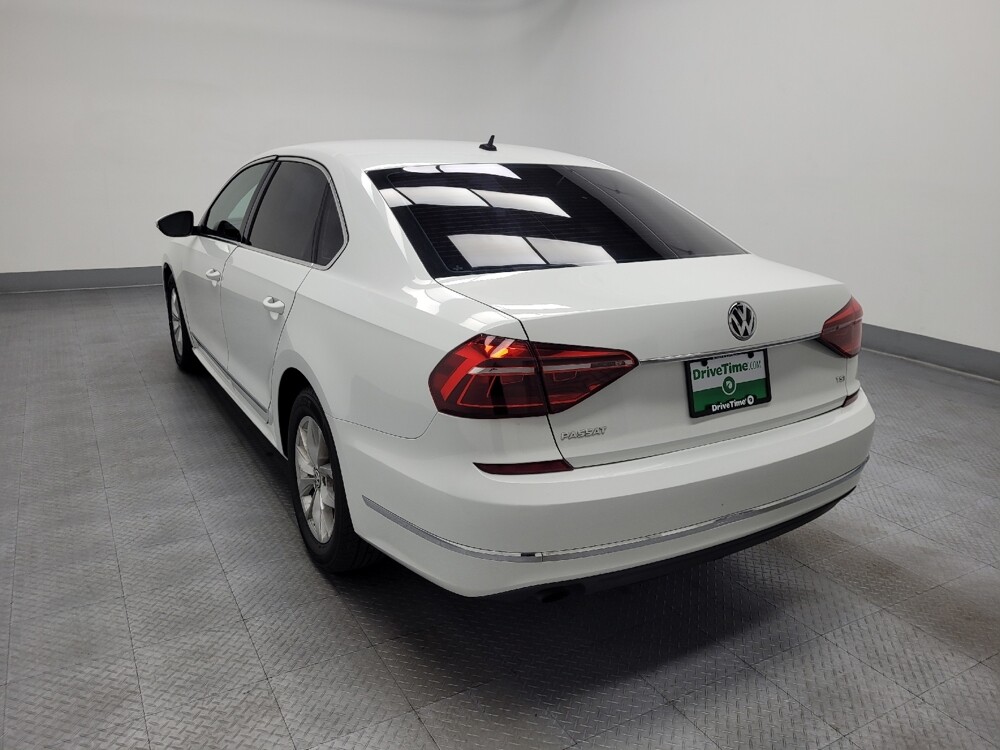 2017 Volkswagen Passat in Las Vegas, NV 89102 - 18082308 5