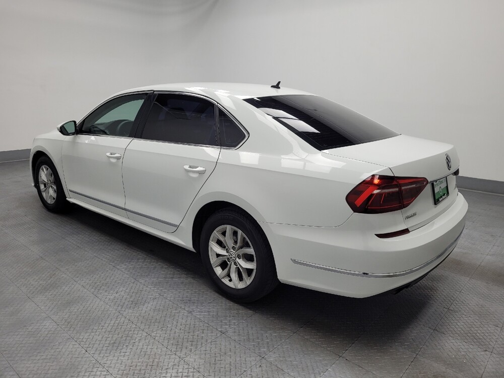 2017 Volkswagen Passat in Las Vegas, NV 89102 - 18082308 3