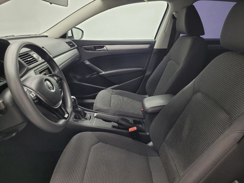 2017 Volkswagen Passat in Las Vegas, NV 89102 - 18082308 17