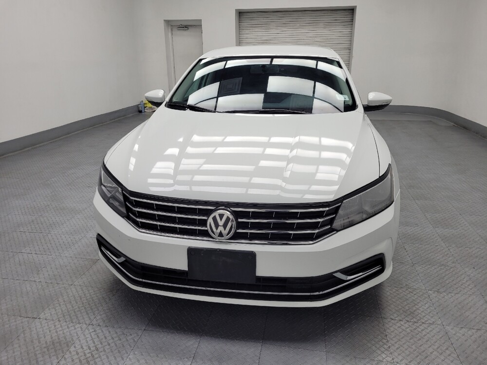 2017 Volkswagen Passat in Las Vegas, NV 89102 - 18082308 15