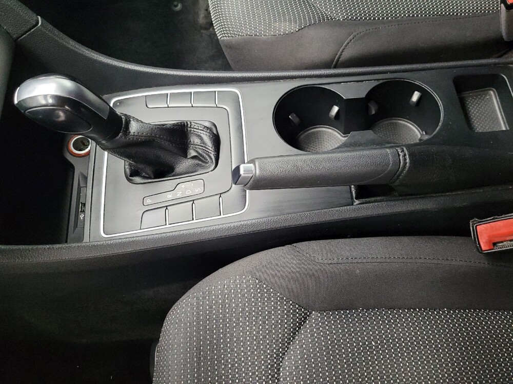 2017 Volkswagen Passat in Las Vegas, NV 89102 - 18082308 26