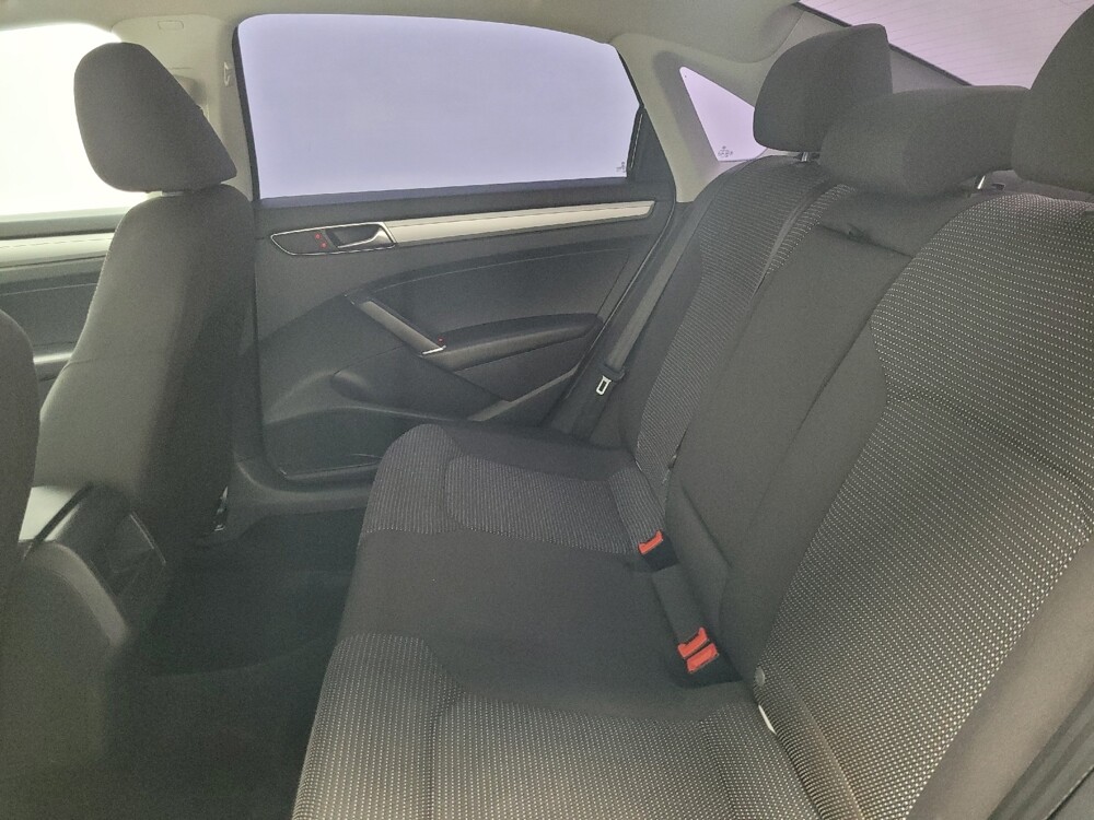 2017 Volkswagen Passat in Las Vegas, NV 89102 - 18082308 18