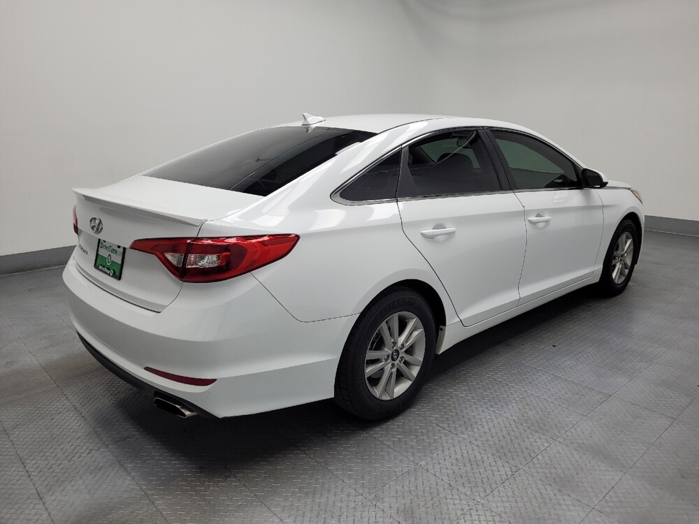 2017 Hyundai Sonata in Las Vegas, NV 89102 - 18082309 10
