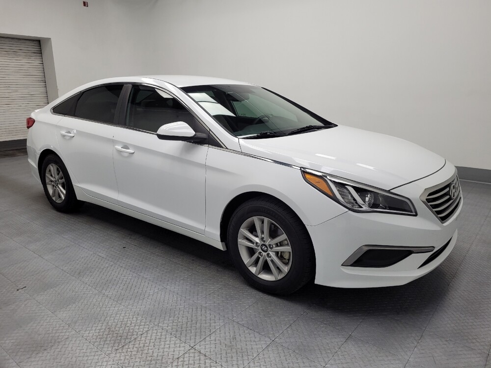 2017 Hyundai Sonata in Las Vegas, NV 89102 - 18082309 11