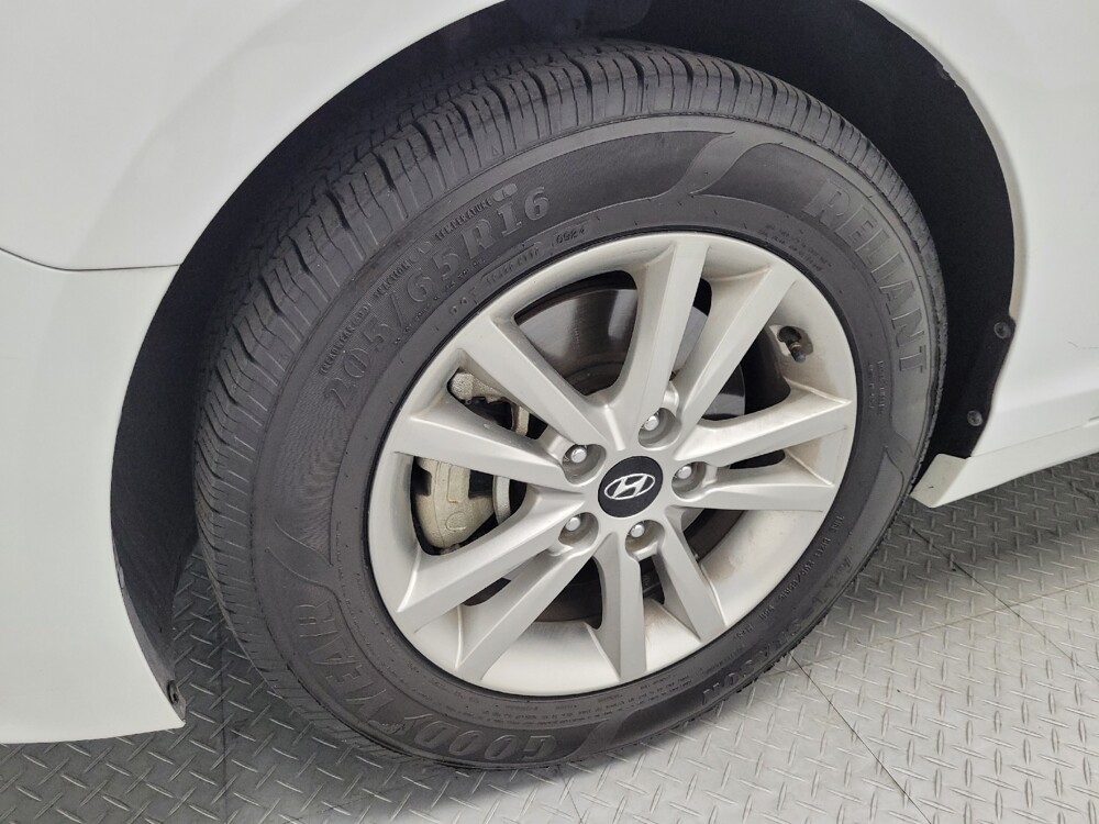 2017 Hyundai Sonata in Las Vegas, NV 89102 - 18082309 31