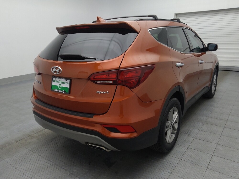2017 Hyundai Santa Fe in Hialeah, FL 33014 - 18082315 9