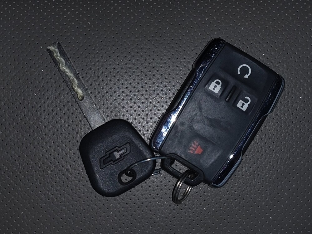 2016 Chevrolet Silverado 1500 in Hialeah, FL 33014 - 18082318 32