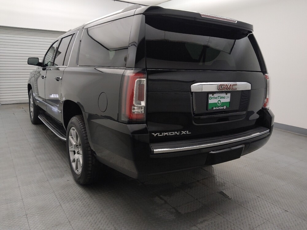 2019 GMC Yukon XL in Houston, TX 77074 - 18082337 5