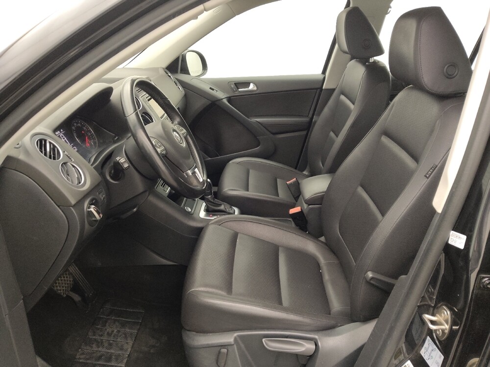 2016 Volkswagen Tiguan in Houston, TX 77060 - 18082341 17