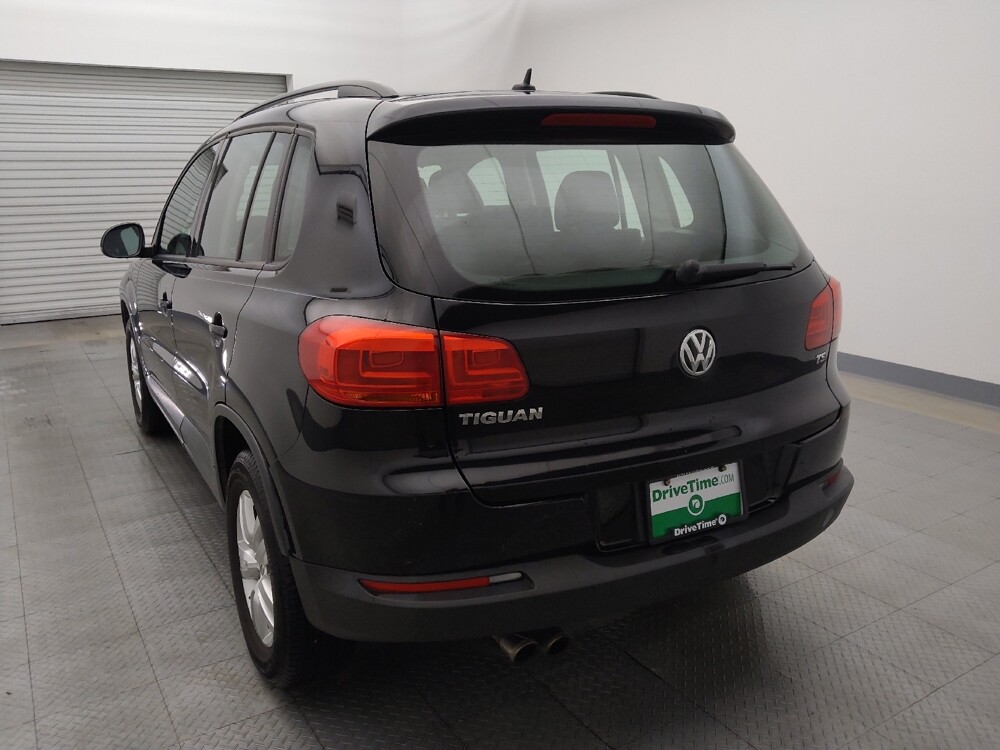 2016 Volkswagen Tiguan in Houston, TX 77060 - 18082341 6