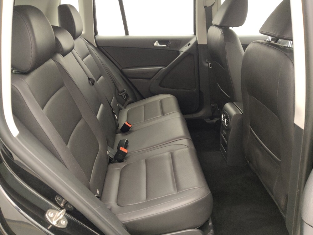2016 Volkswagen Tiguan in Houston, TX 77060 - 18082341 19