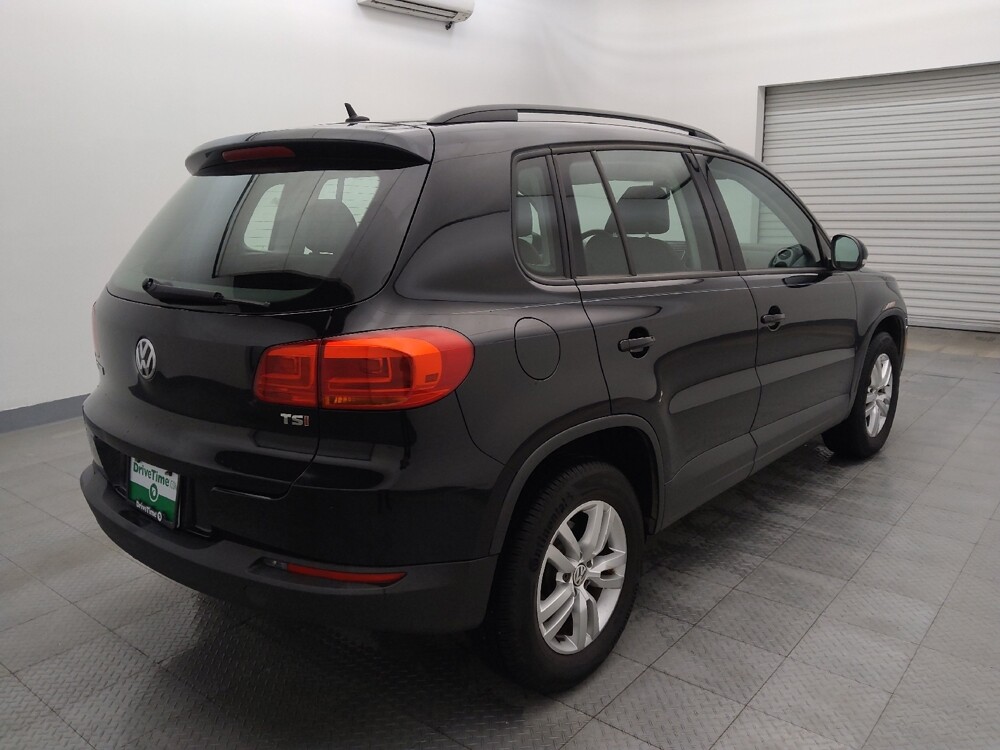 2016 Volkswagen Tiguan in Houston, TX 77060 - 18082341 9