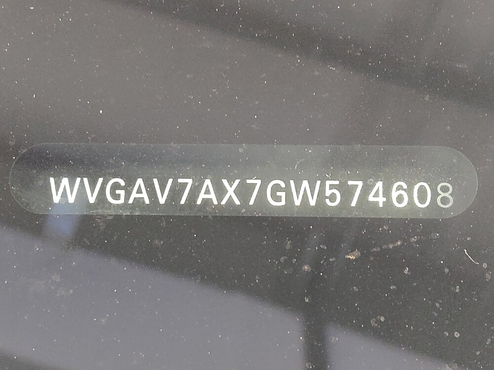 2016 Volkswagen Tiguan in Houston, TX 77060 - 18082341 33