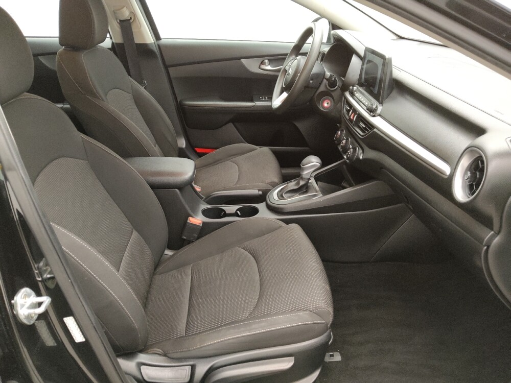 2020 Kia Forte in St. Louis, MO 63125 - 18082360 21