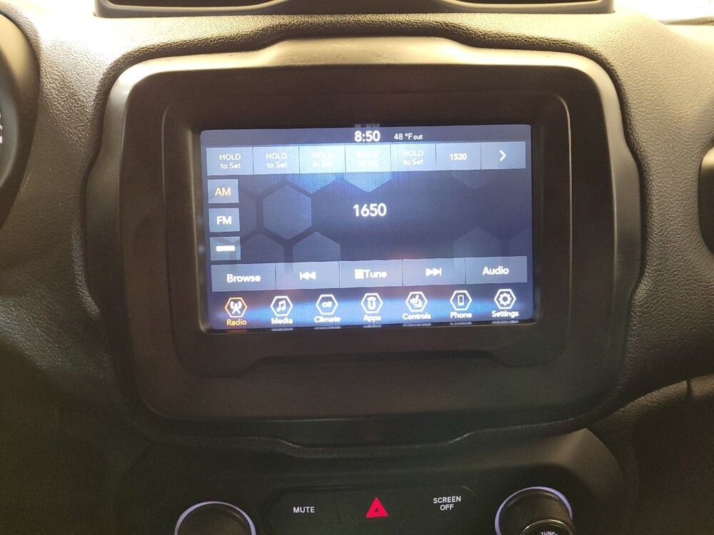 2019 Jeep Renegade in Fairfield, OH 45014 - 18082372 25