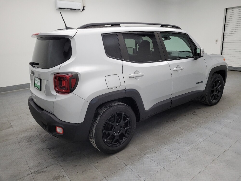 2019 Jeep Renegade in Fairfield, OH 45014 - 18082372 10