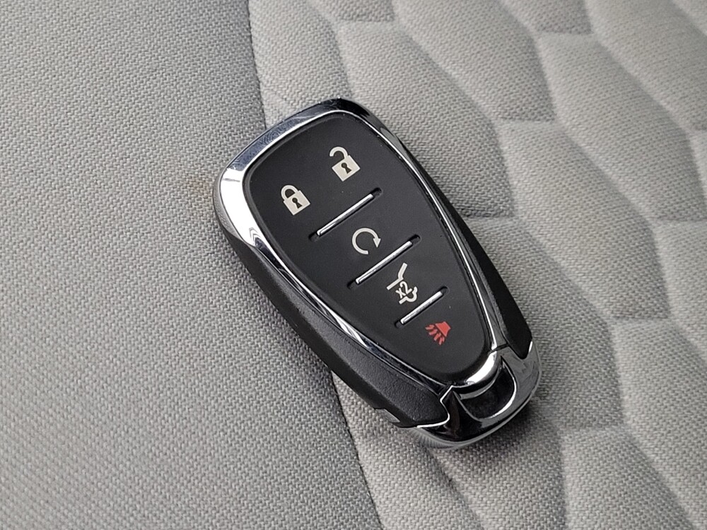 2020 Chevrolet Equinox in Albuquerque, NM 87113 - 18082380 32