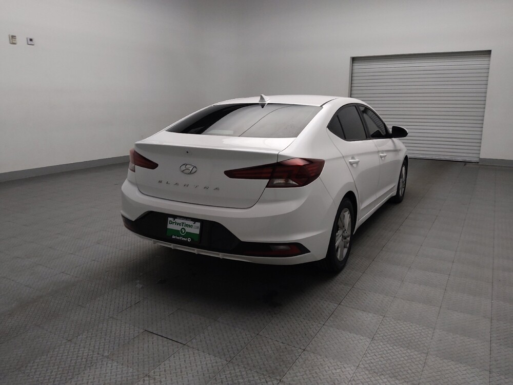 2019 Hyundai Elantra in Arlington, TX 76011 - 18082385 9