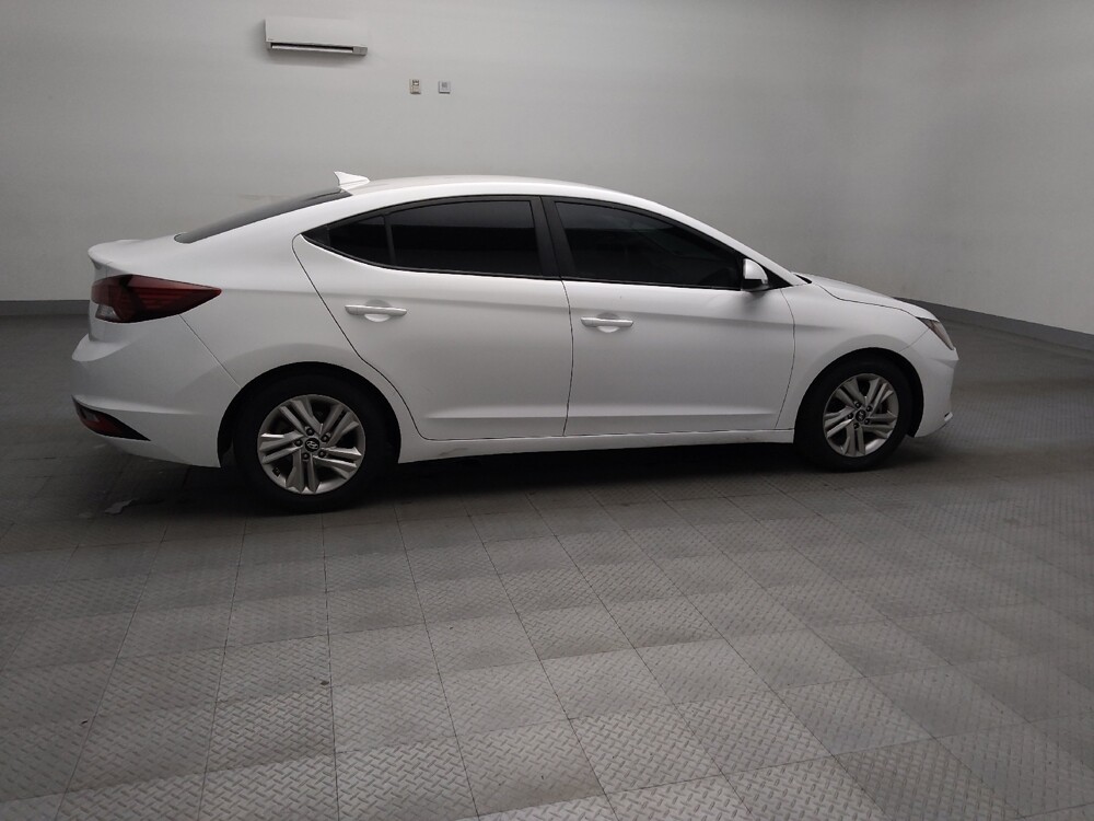 2019 Hyundai Elantra in Arlington, TX 76011 - 18082385 10