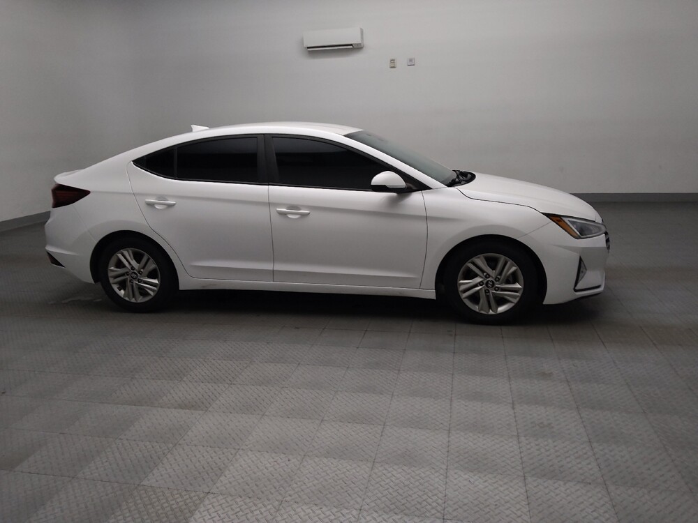 2019 Hyundai Elantra in Arlington, TX 76011 - 18082385 11
