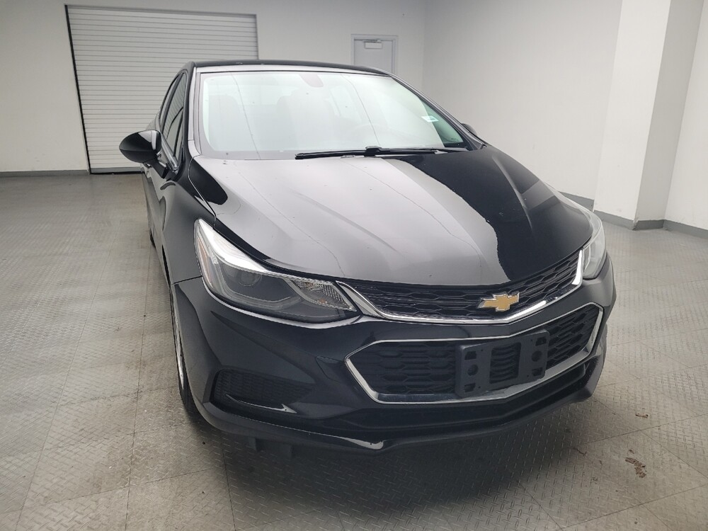 2017 Chevrolet Cruze in Taylor, MI 48180 - 18082392 14