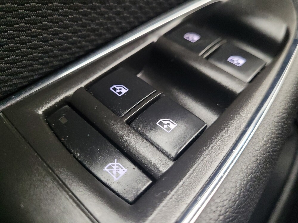 2017 Chevrolet Cruze in Taylor, MI 48180 - 18082392 27