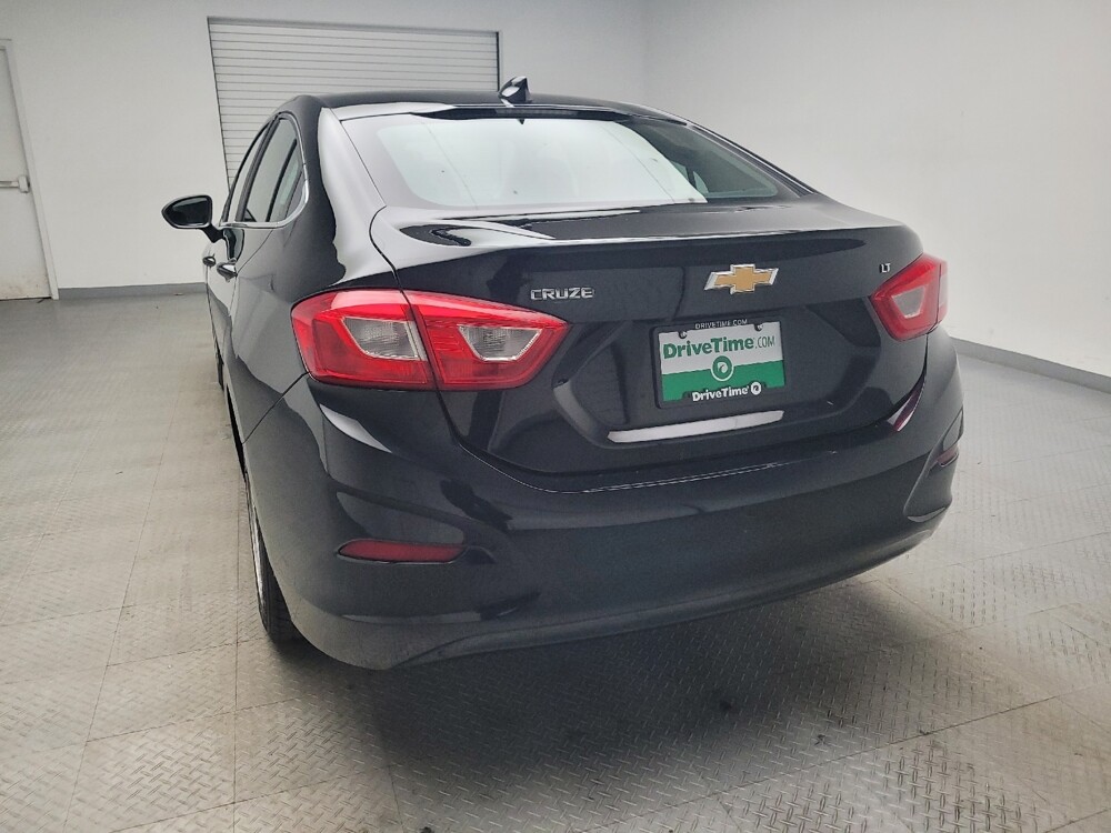 2017 Chevrolet Cruze in Taylor, MI 48180 - 18082392 6