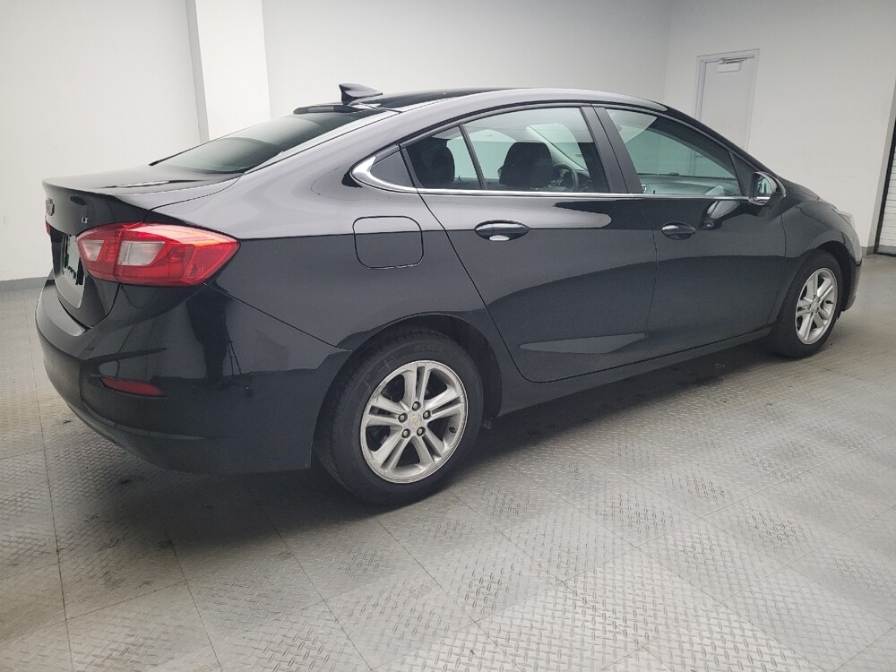2017 Chevrolet Cruze in Taylor, MI 48180 - 18082392 10