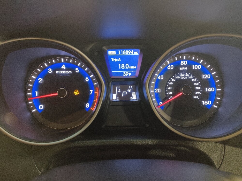 2017 Hyundai Elantra in Arlington, TX 76011 - 18082408 23