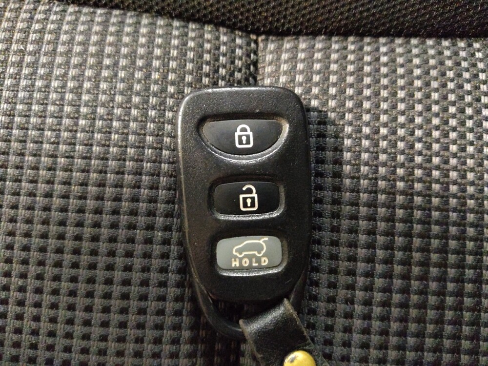 2017 Hyundai Elantra in Arlington, TX 76011 - 18082408 32