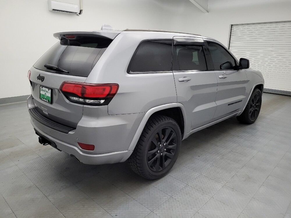 2019 Jeep Grand Cherokee in Fairfield, OH 45014 - 18082435 10
