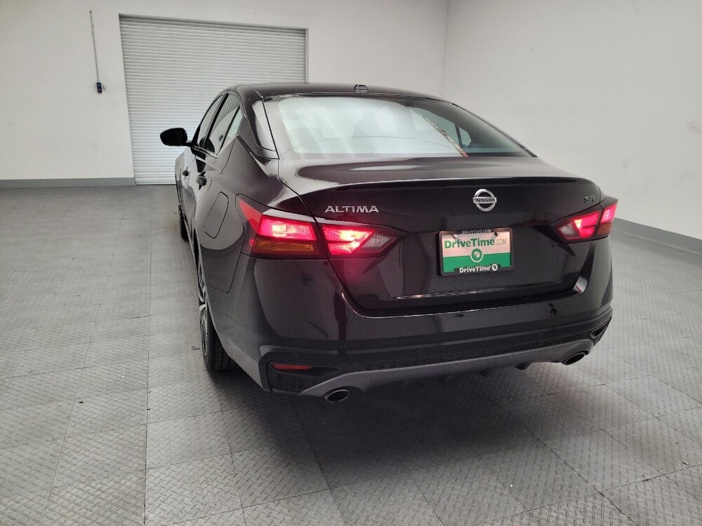 2021 Nissan Altima in Riverside, CA 92504 - 18082444 6