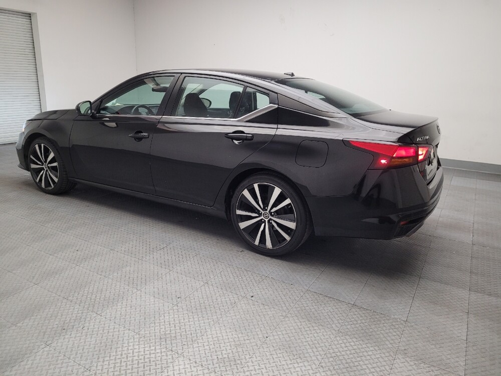 2021 Nissan Altima in Riverside, CA 92504 - 18082444 3