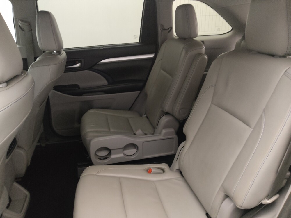 2017 Toyota Highlander in Sanford, FL 32773 - 18082451 18