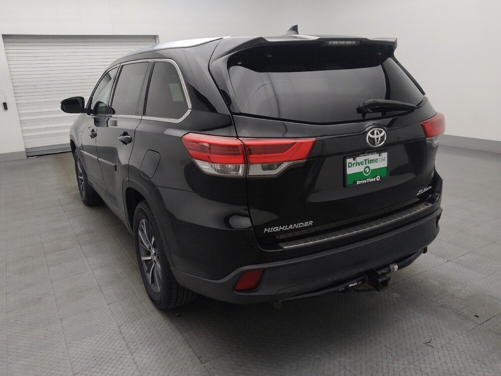 2017 Toyota Highlander in Sanford, FL 32773 - 18082451 5