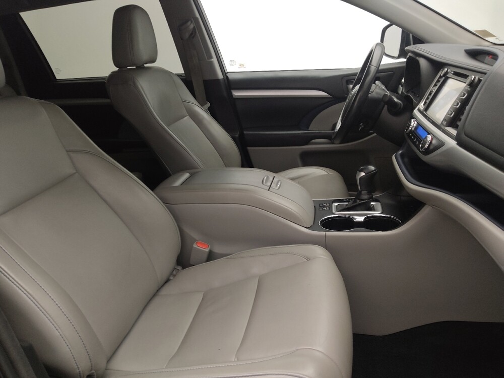 2017 Toyota Highlander in Sanford, FL 32773 - 18082451 21