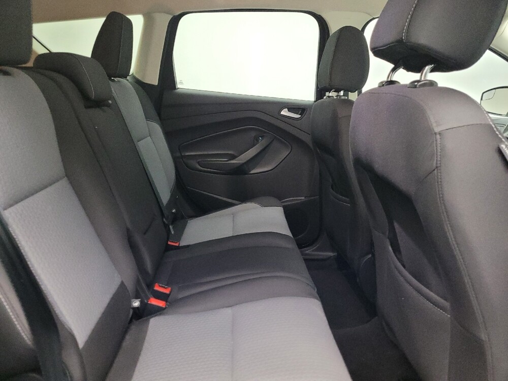 2017 Ford Escape in Lombard, IL 60148 - 18082472 19