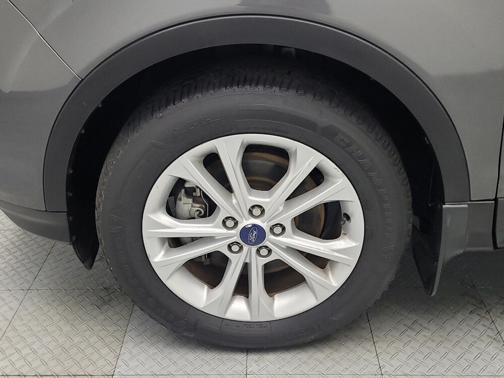 2017 Ford Escape in Lombard, IL 60148 - 18082472 31