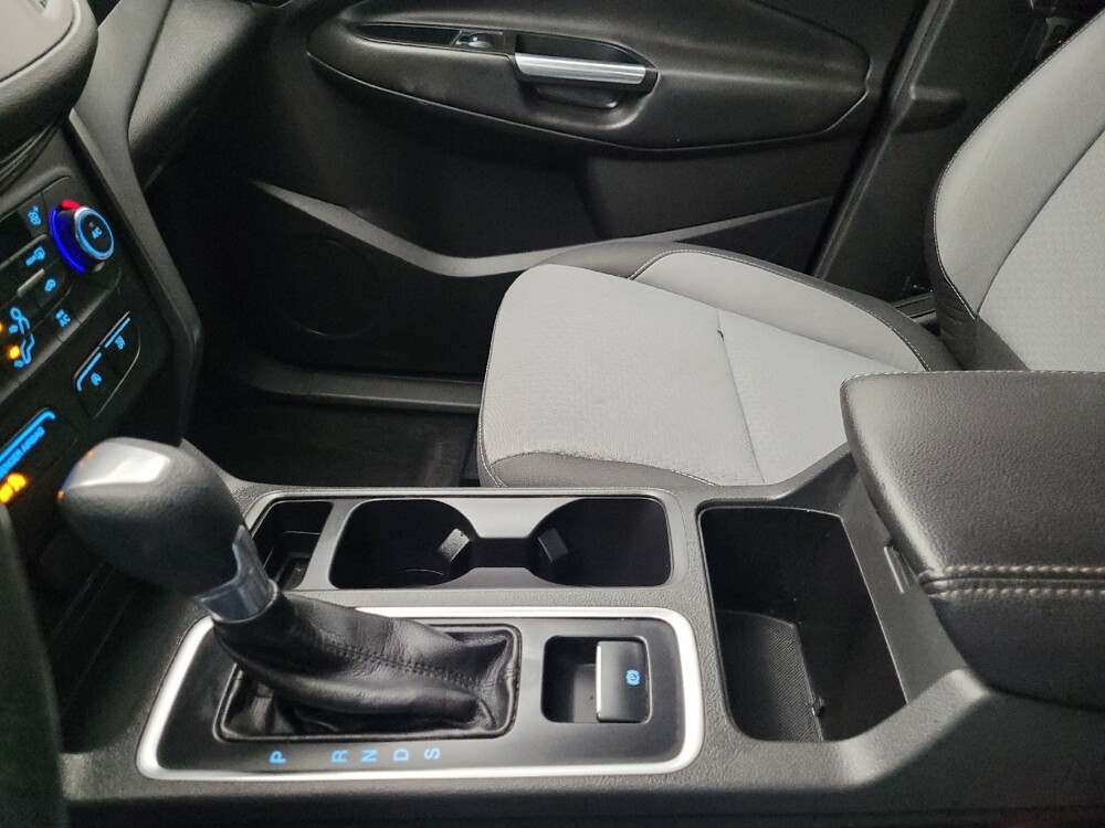 2017 Ford Escape in Lombard, IL 60148 - 18082472 26